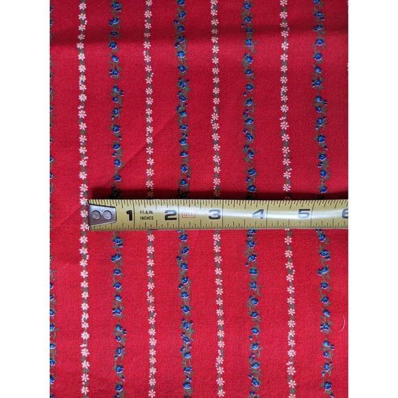 Vintage Floral Print Fabric Red with Tiny Flower Stripes All Over 1970s - Picture 7 of 8